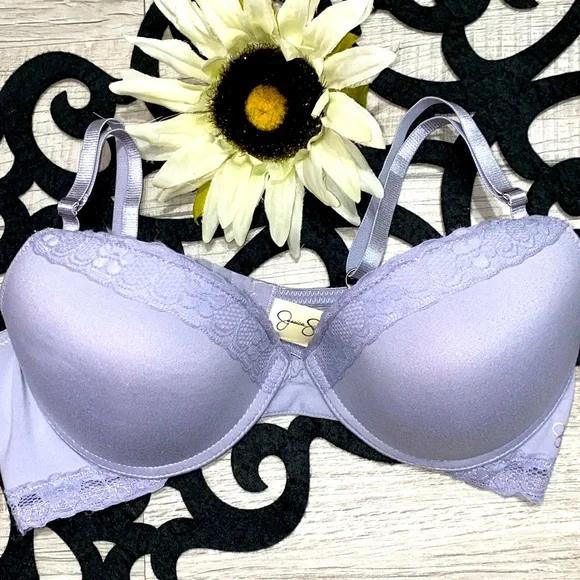 Jessica Simpson - Picture 1 of 5